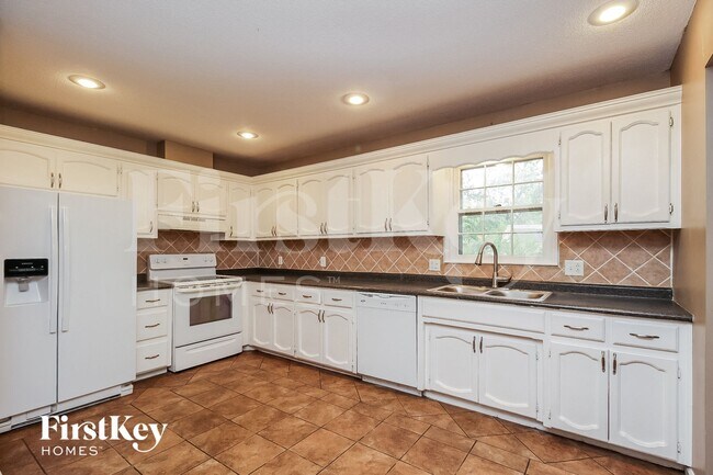 Foto del edificio - 704 Melrose St