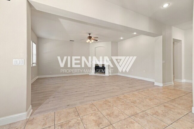 Foto del edificio - 1747 Abbeyfeale Ct