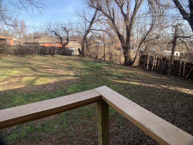 Building Photo - 3 Bed OKC Brick House