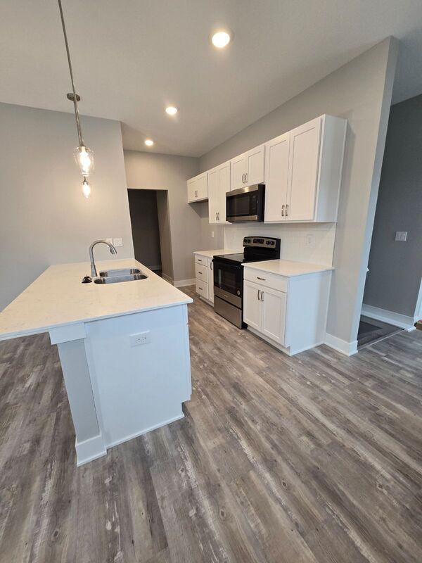 Building Photo - 2917 Long Ave