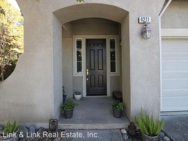 Building Photo - 3 br, 2 bath House - 4211 Virginia Pine Court