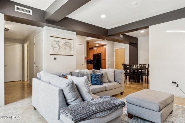 Foto del edificio - 7161 E Rancho Vista Dr