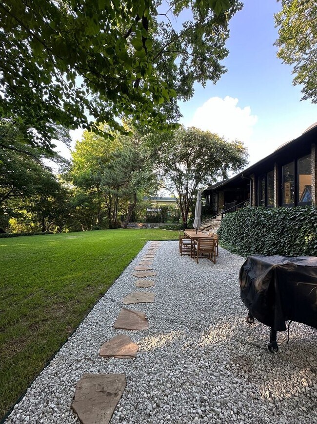 Foto del edificio - 3 Bedroom Single Family Home in Arlington