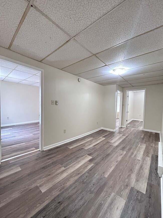 Building Photo - 132 Cumberland St
