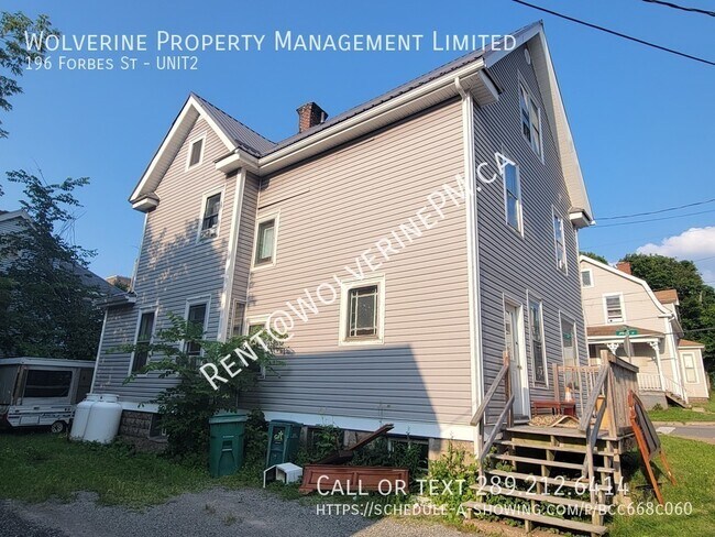 Photo du bâtiment - Near Downtown