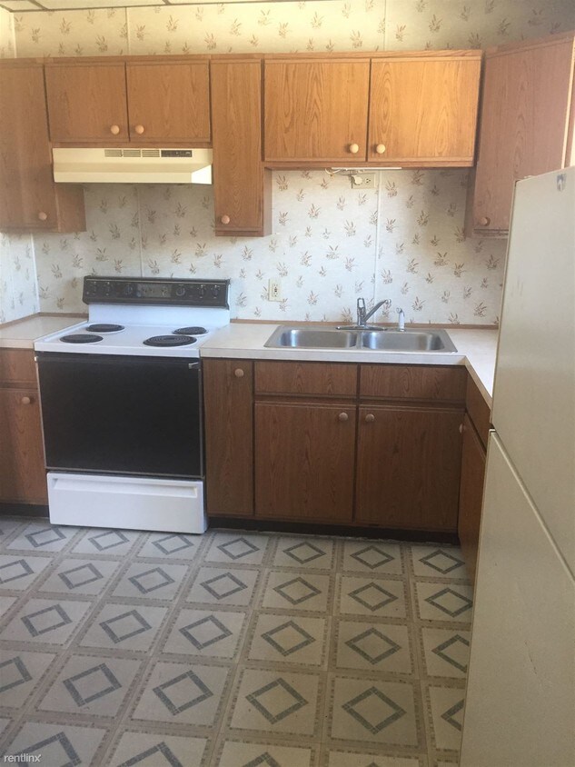 201 W Market St, Williamstown, PA 17098 Condo for Rent in