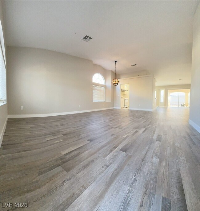 Foto del edificio - 8605 Copper Mine Ave