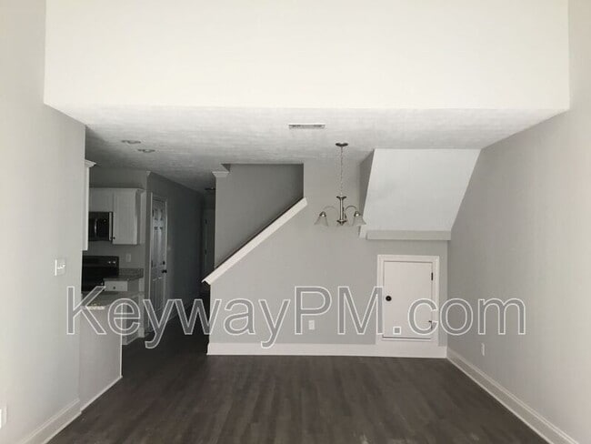 Foto del edificio - 626 Vista Dr