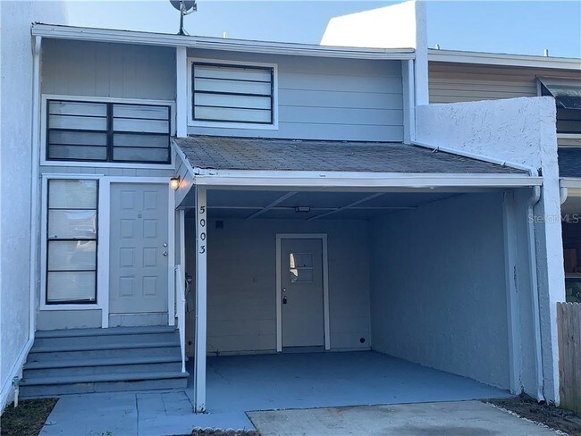 Foto del edificio - 5003 Terrace Village Ln