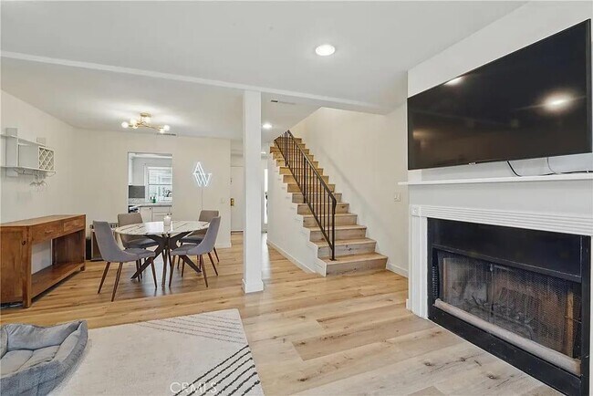 Foto del edificio - 14861 Mulberry Dr