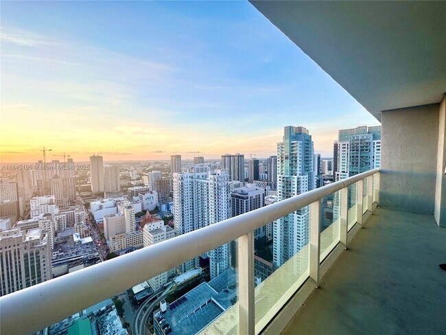 Foto del edificio - 50 Biscayne Blvd