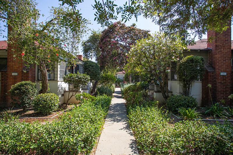 Primary Photo - 1801 Huntington Dr