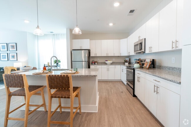 1BD,1BA 828-SF - Madison Wakefield