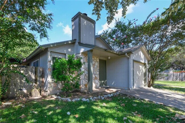 Building Photo - 12918 Lazyfield Trail