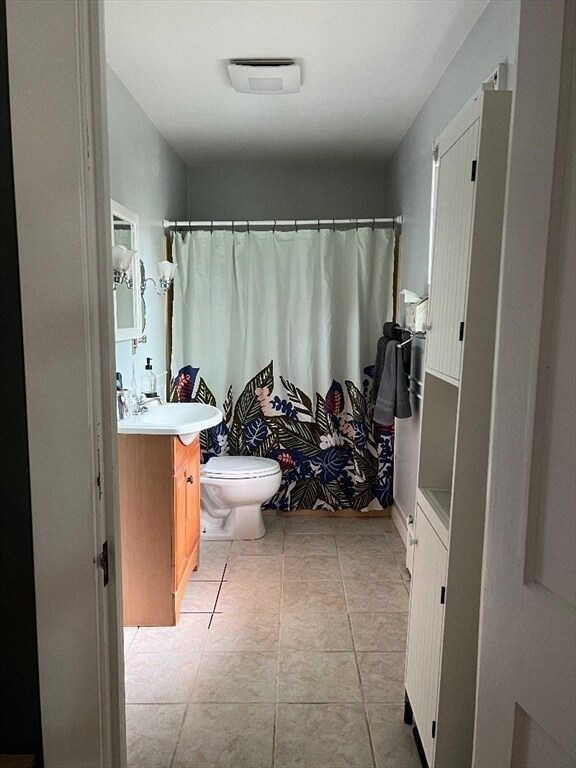 Building Photo - 2 Calumet Ave