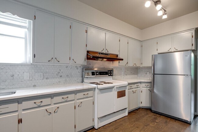 Foto del edificio - SF-001-4710 Nebraska Avenue Duplex