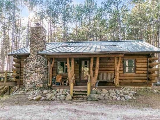 Primary Photo - 241 S Fern Dr