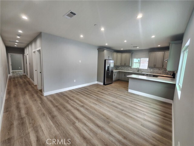 Foto del edificio - 6227 Orion Ave