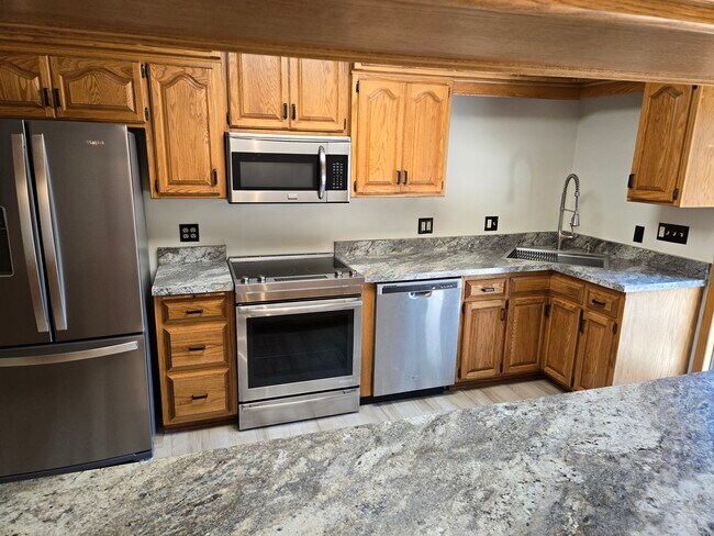 Foto del edificio - 10540 67th St S