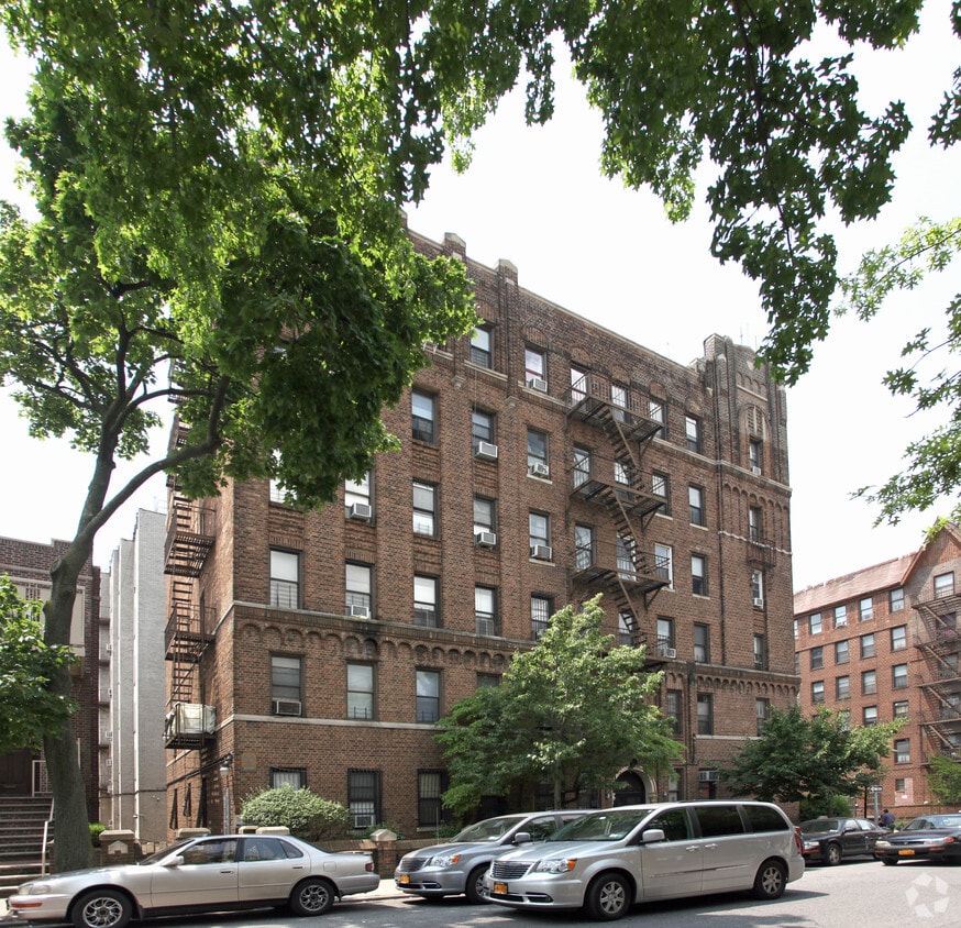 Primary Photo - 760 Montgomery St