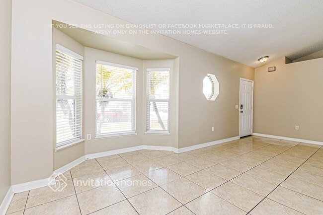 Building Photo - 1160 St Tropez Ct