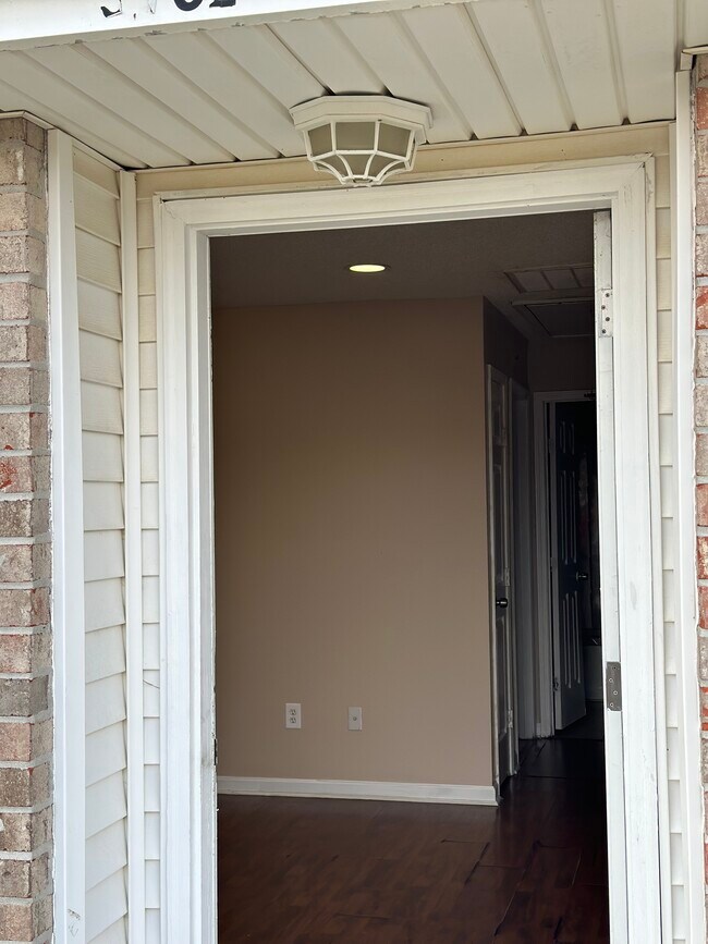 Foto del edificio - 3802 Jupiter Dr