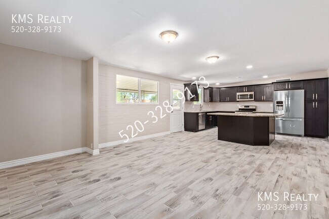 Foto del edificio - 3 Bedroom 2 Bath- 2811 S Lands End- OWNER/...