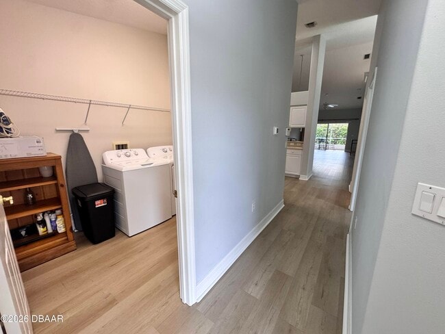 Foto del edificio - 1419 Coconut Palm Cir