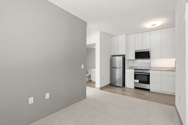 Foto del edificio - Brand New 2-bed/1-bath at The Flats at Sky...