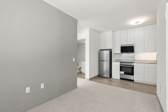 Building Photo - Brand New 2-bed/1-bath at The Flats at Sky...