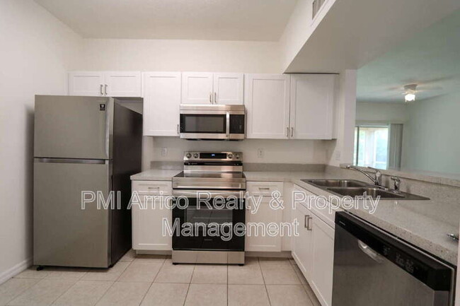Building Photo - 9519 Newdale Way
