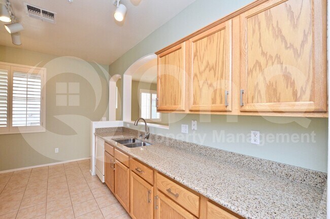 Building Photo - 903 S Porter Ct