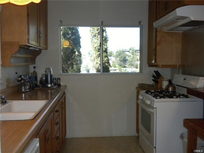 Foto del edificio - 4345 Camello Rd