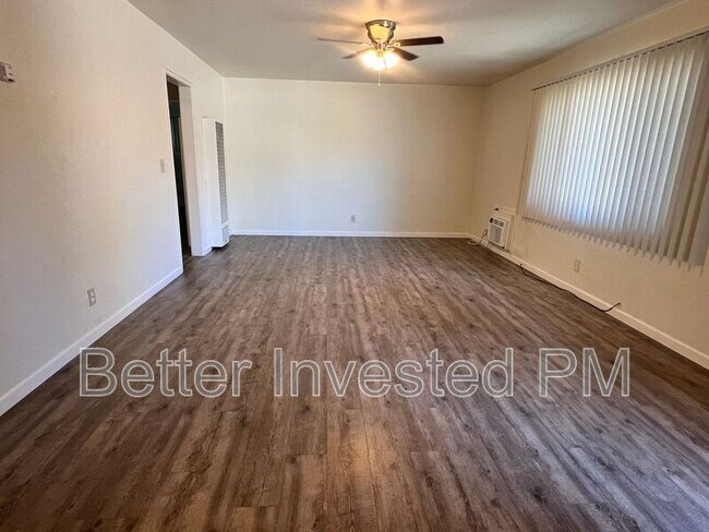 Foto del edificio - 212 Ford St