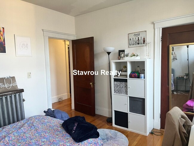 Building Photo - HOT ALLSTON LISTING!!!!