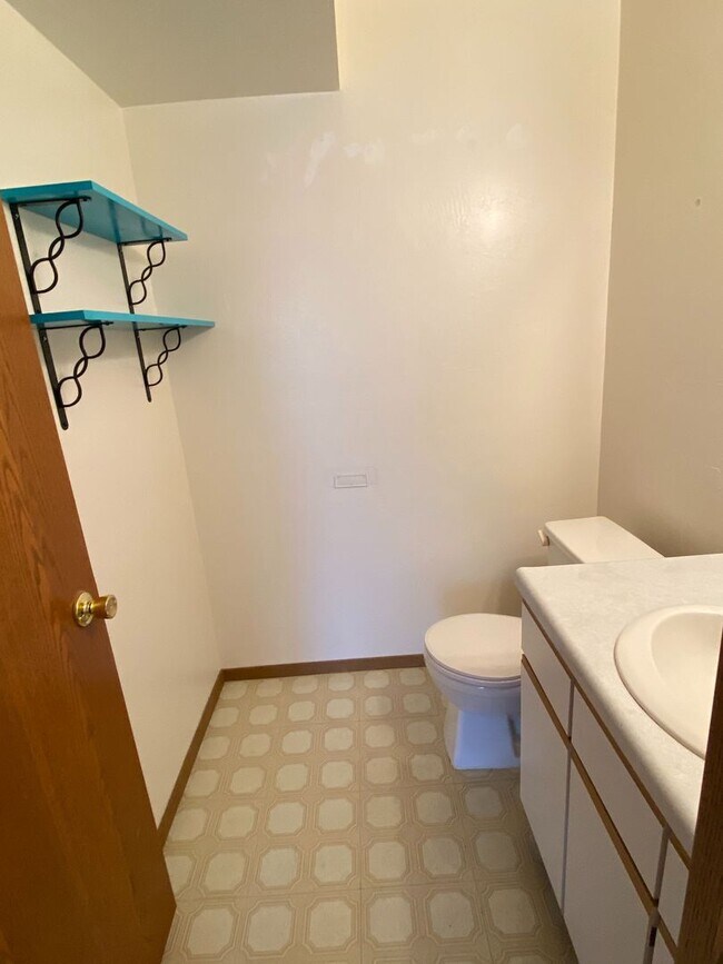 Foto del edificio - E432 Bay Ln