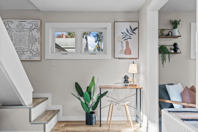 Foto del edificio - 1004 W Kamps Ave