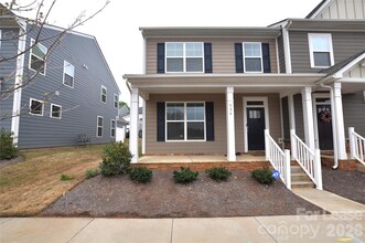 Building Photo - 536 Laurel Walk Ln