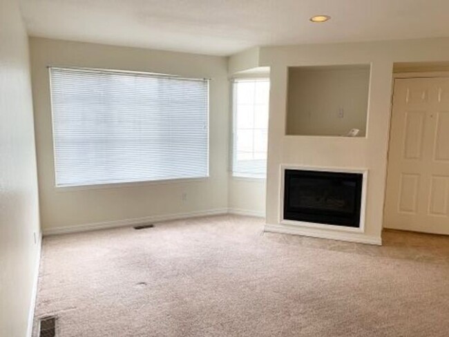 Foto del edificio - Beautiful Townhome in South Ft Collins!