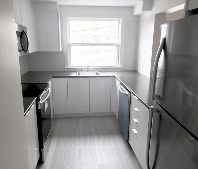 Building Photo - 3565 Connaught Avenue