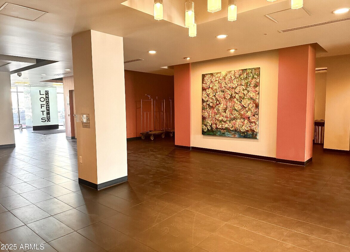 Foto principal - 535 W Thomas Rd