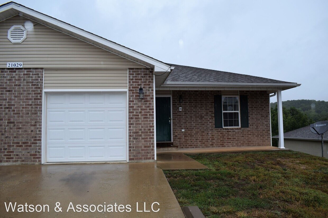 Foto principal - 3 br, 2 bath House - 21029 B Homer