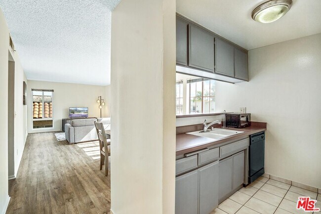 Foto del edificio - 3600 Bagley Ave