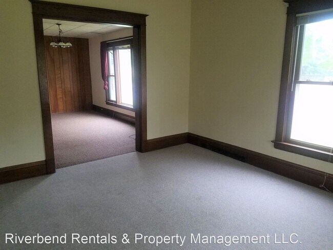 Building Photo - 4 br, 1.5 bath House - 1220 8th St