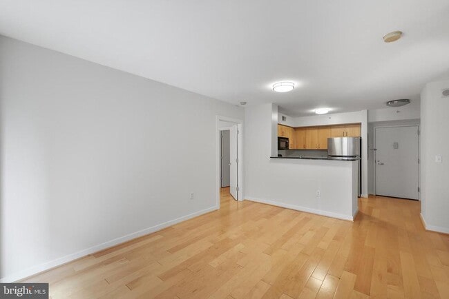 Foto del edificio - 1000 New Jersey Ave SE