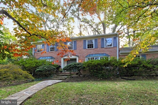 Foto del edificio - 3311 Goldsboro Pl