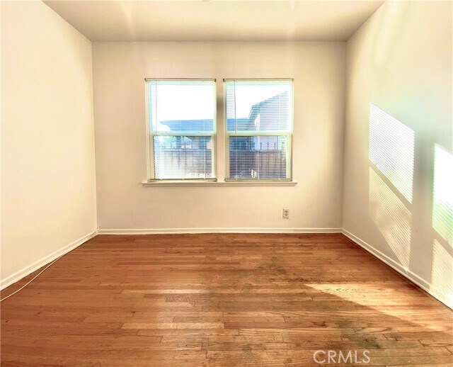 Foto del edificio - 3316 W 80th St