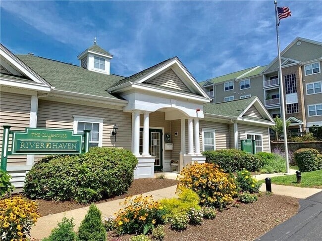 Clubhouse - 96 Mill St