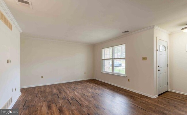 Building Photo - 2534 Clothier St