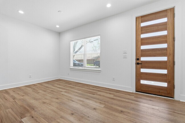 Foto del edificio - 8805 Parkway Dr